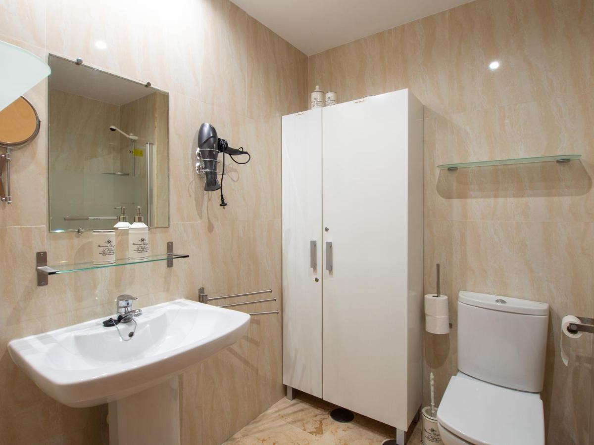 2091- Apt Close From All Amenities Манільва Екстер'єр фото